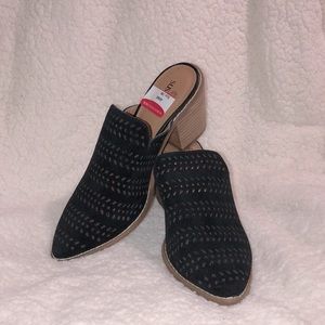 Susina Sascha Perforated Mules